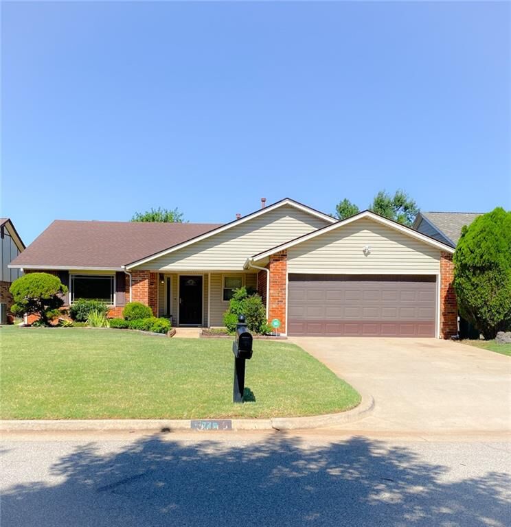 Property Photo:  749 Westglen Drive  OK 73099 