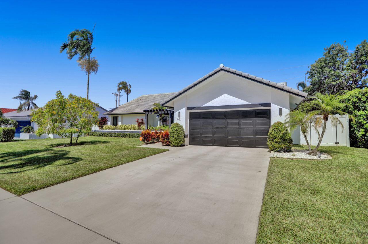 Property Photo:  2504 SW 23rd Cranbrook Drive  FL 33436 