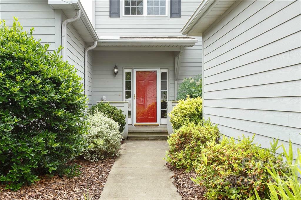 Property Photo: 12 Holiday Drive NC 28704