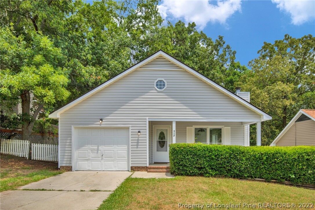 Property Photo:  512 Andover Road  NC 28311 