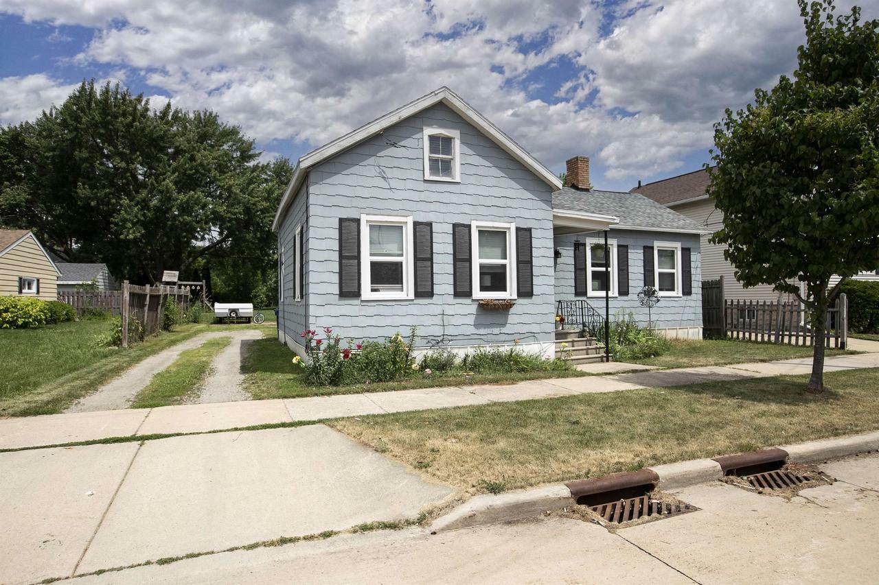 Property Photo:  680 West 5th Avenue  WI 54902 