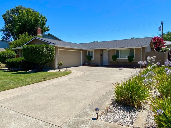2559 Stansberry Way  Sacramento CA 95826 photo