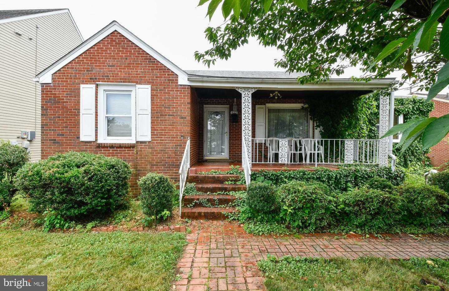 Property Photo:  312 Woodford Street  VA 22401 