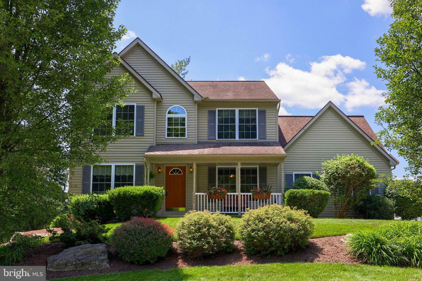 Property Photo:  1004 Wheaton Drive  PA 17603 