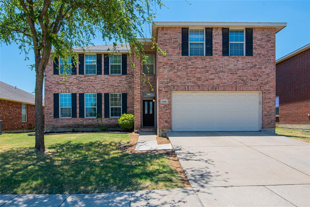 Property Photo: 8208 Berrigan Drive TX 76002