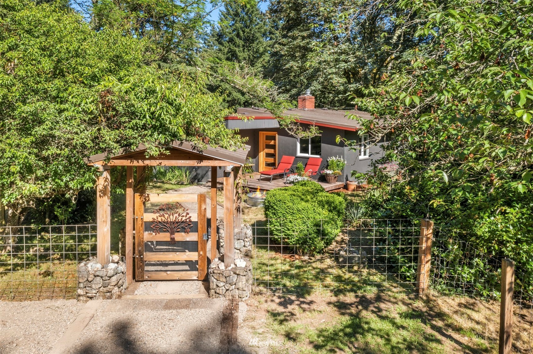 Property Photo:  21708 Vashon Highway SW  WA 98070 