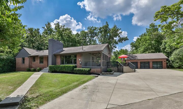 75 Washington Ave  Glendale OH 45246 photo