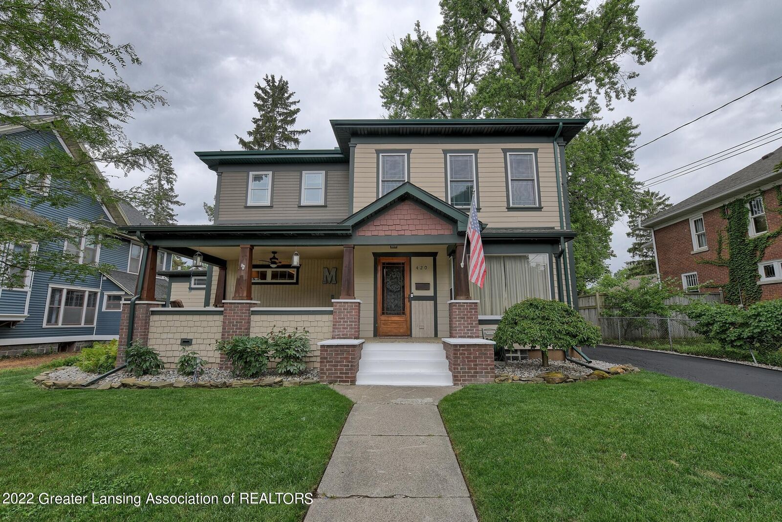 Property Photo:  420 E Jefferson Street  MI 48837 