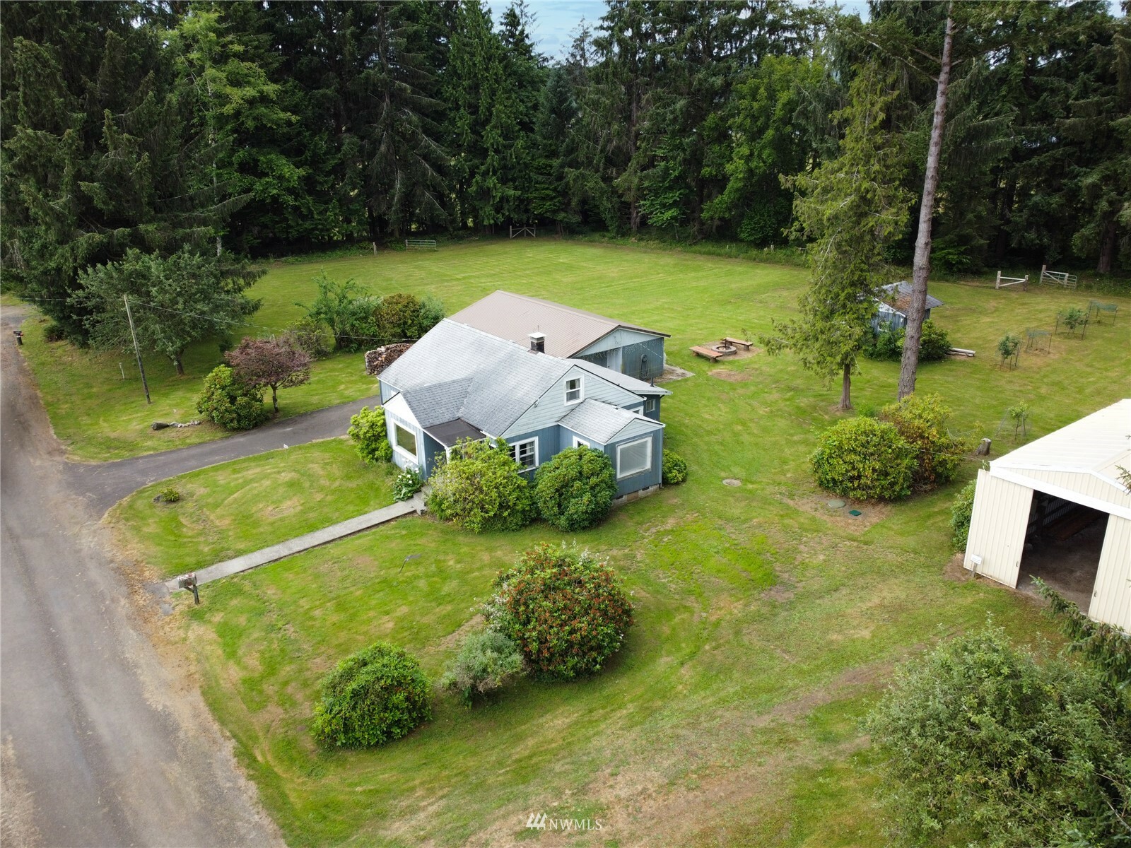 Property Photo:  20 Sunnyside Road  WA 98577 