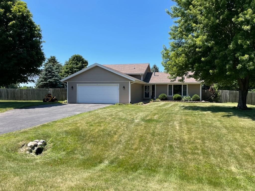 Property Photo:  9696 Smoke Tree Lane  IL 61073 