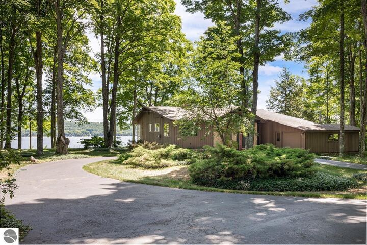 5686 S Maple City Road  Maple City MI 49664 photo