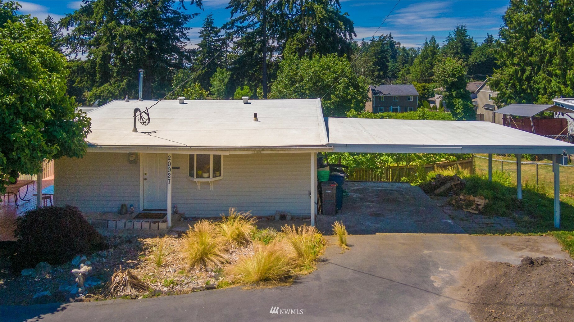 Property Photo:  20927 2nd Avenue S  WA 98198 