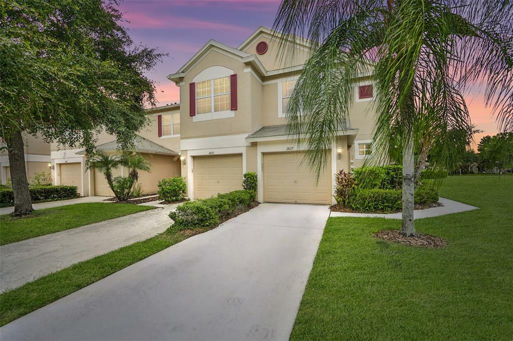 Property Photo:  2827 Conch Hollow Drive  FL 33511 