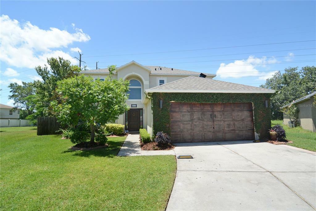 Property Photo:  2007 Corner Tree Court  FL 32820 