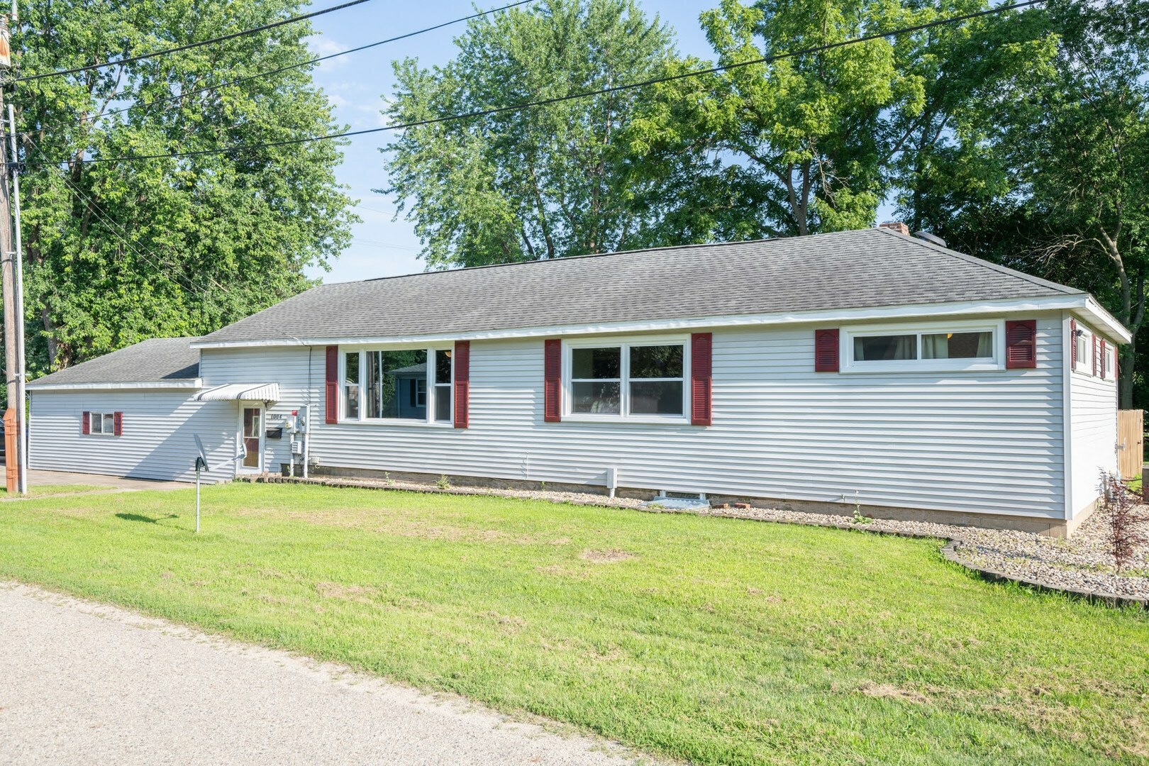 Property Photo: 1004 Glen Avenue IL 61537