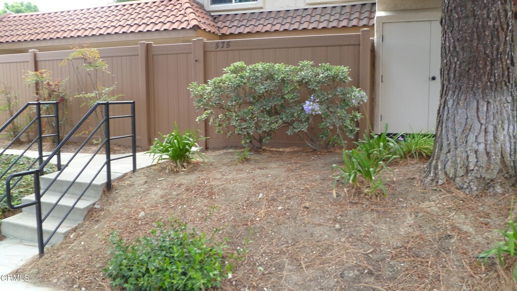 Property Photo:  575 Thoreau Lane  CA 93003 