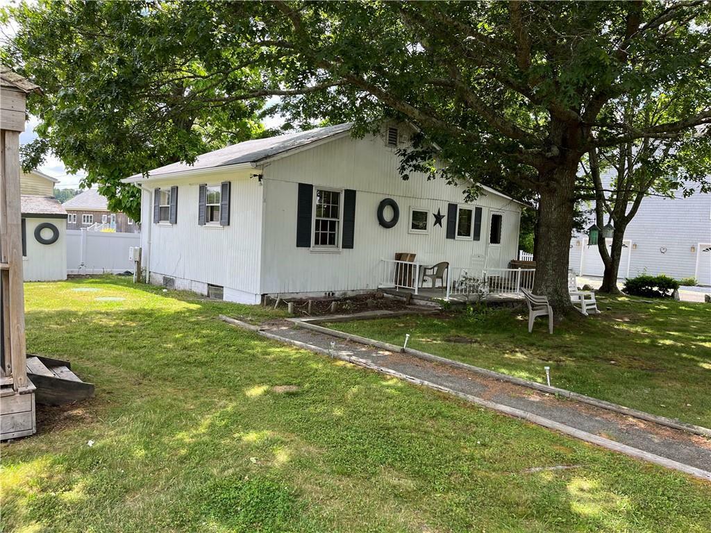 Property Photo:  74 Lawrence Ct  RI 02878 