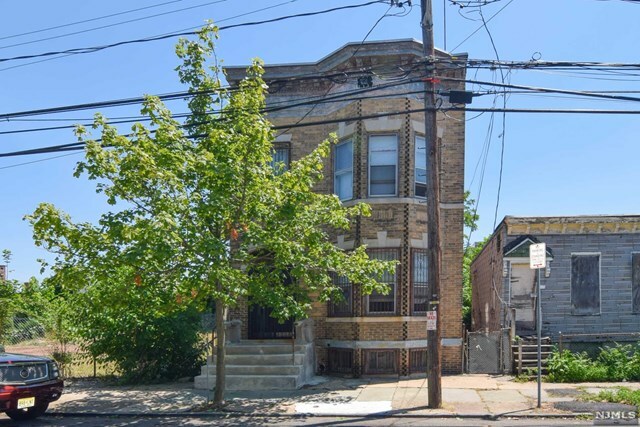 Property Photo:  678 South 12th Street  NJ 07103 