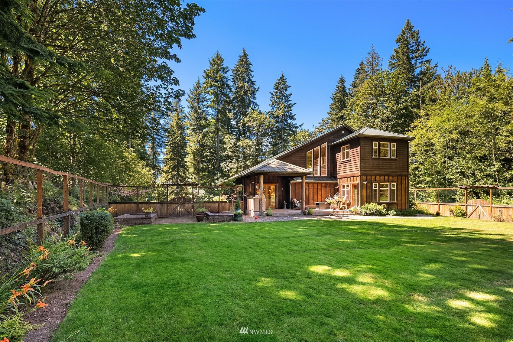 Property Photo:  11234 E Lake Joy Drive NE  WA 98014 