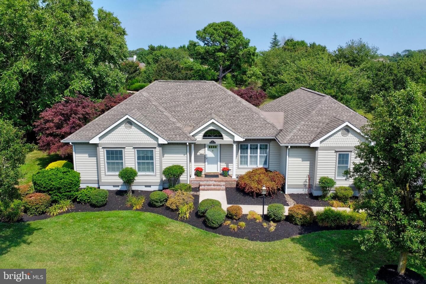 Property Photo:  73 Glade Cir E  DE 19971 