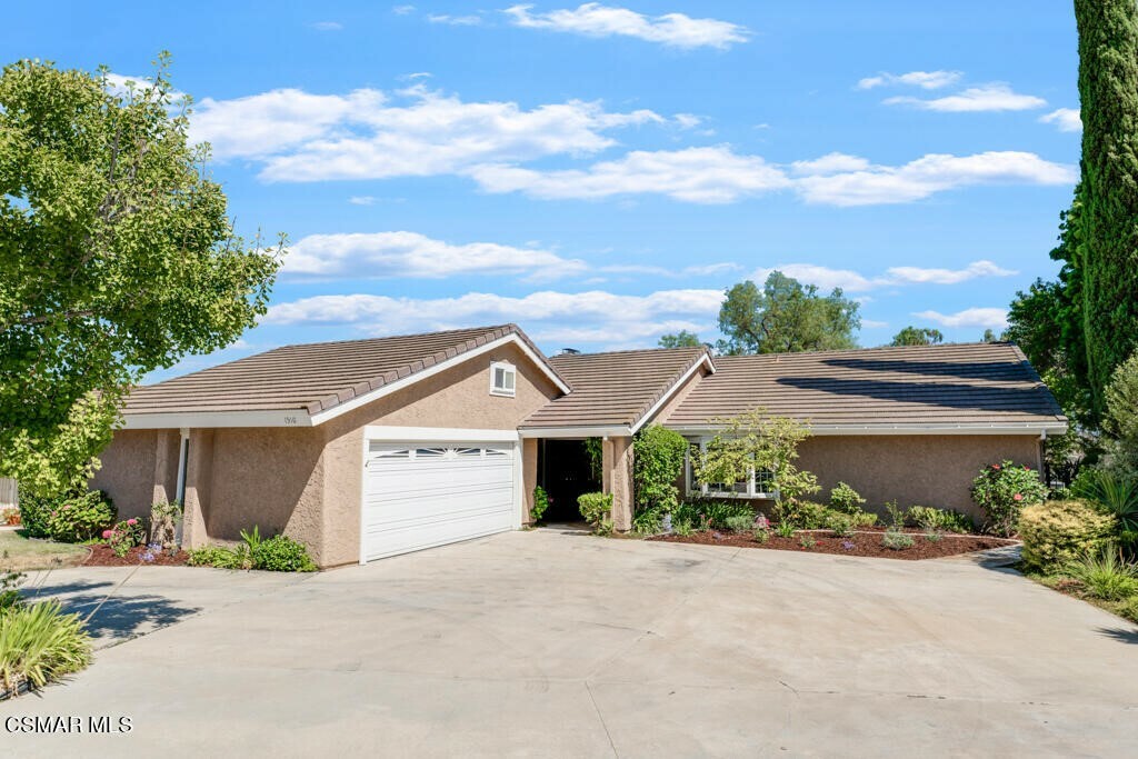 Property Photo:  1510 Longridge Court  CA 91360 