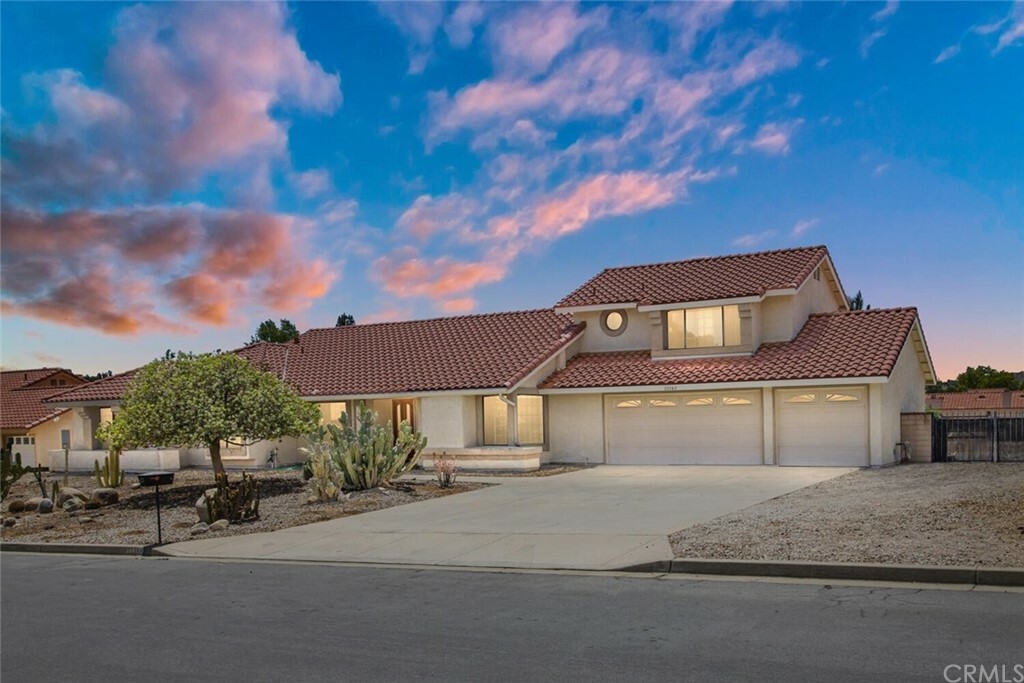 Property Photo:  11161 Aldren Court  CA 92555 