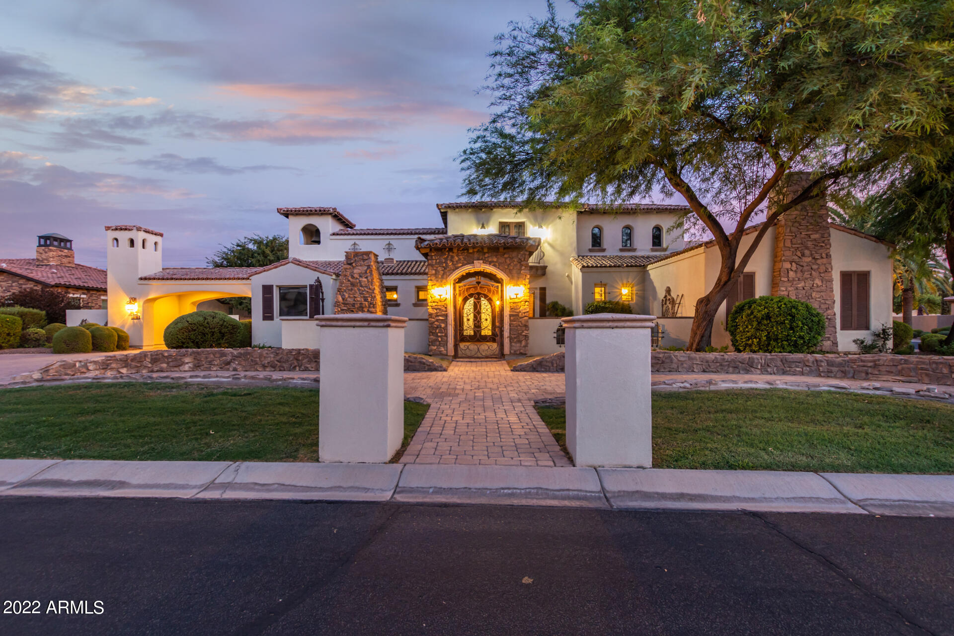 Property Photo: 3371 E Sagittarius Court AZ 85249