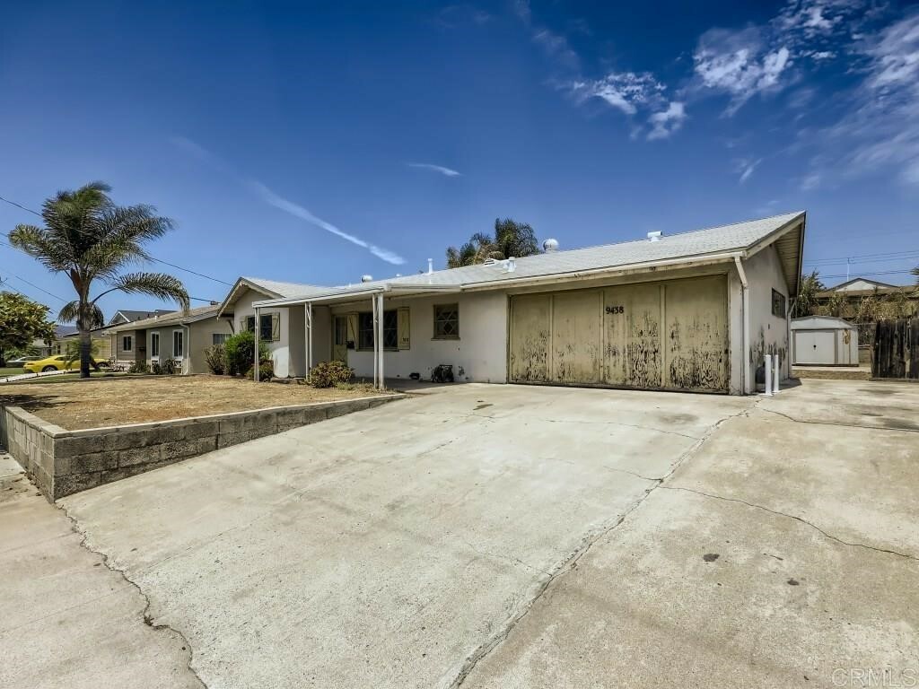 Property Photo:  9438 Pearlwood Rd  CA 92071 