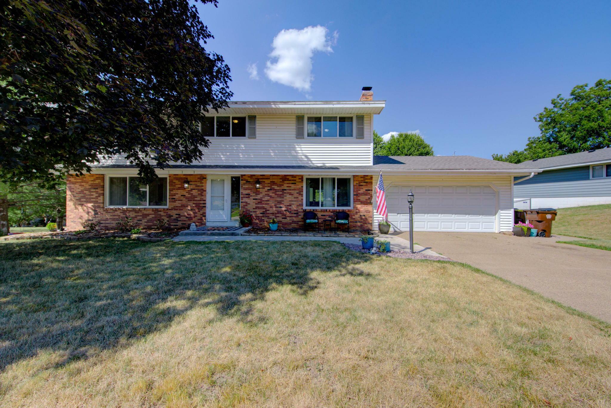 Property Photo:  2600 River Hills Drive  MN 55337 