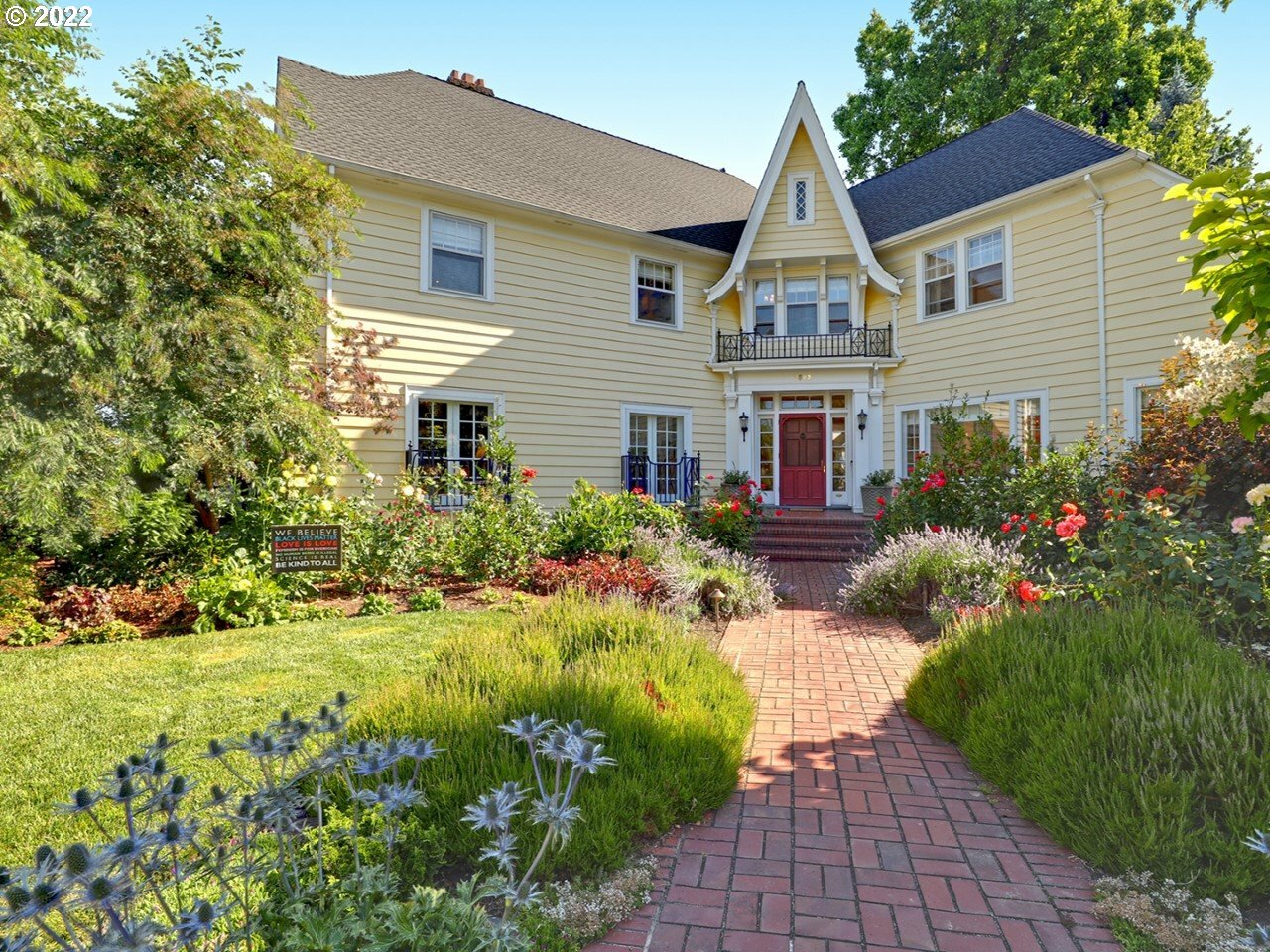 Property Photo: 2809 NE Thompson St OR 97212