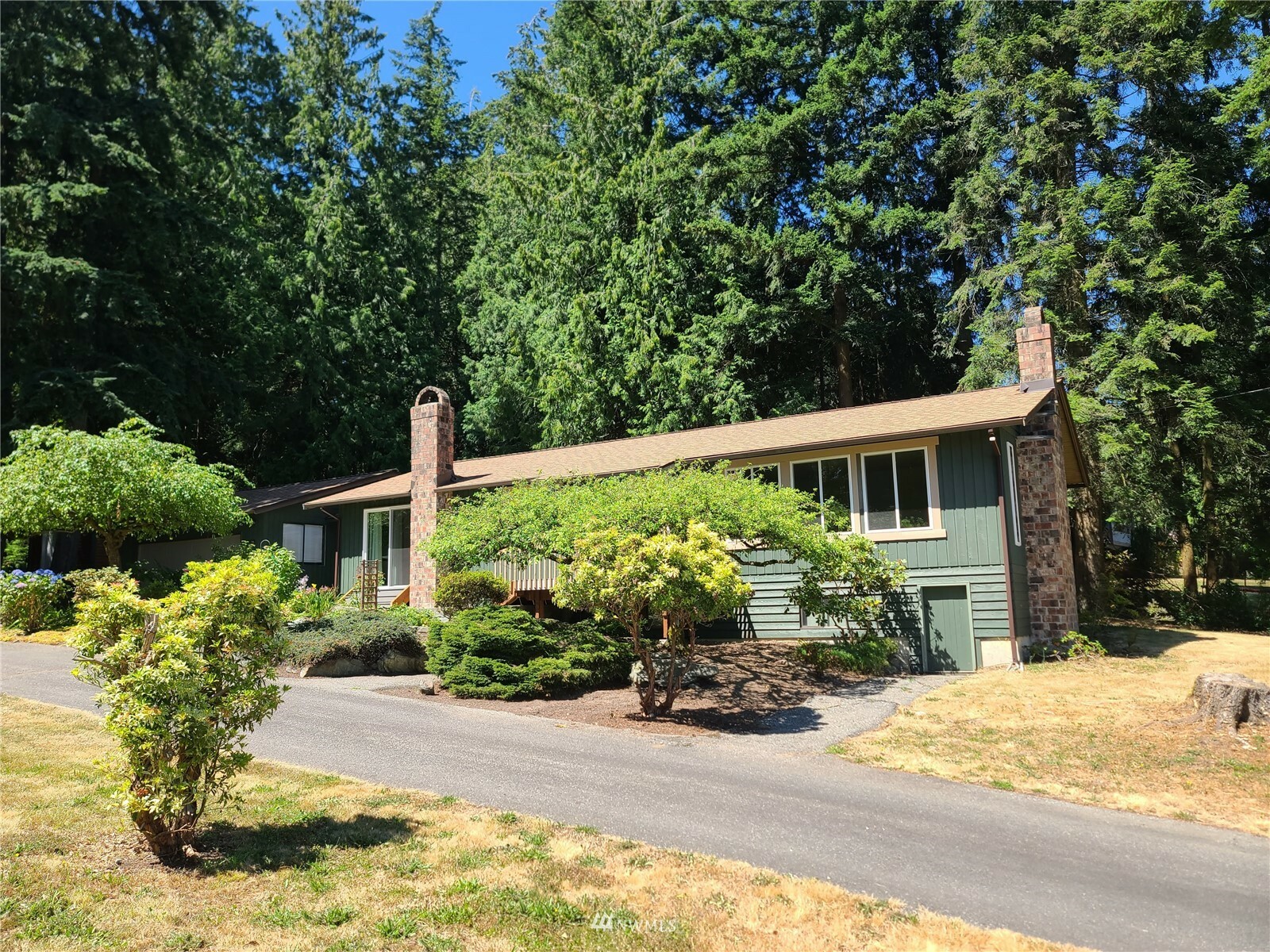 Property Photo:  715 Ell Road  WA 98282 