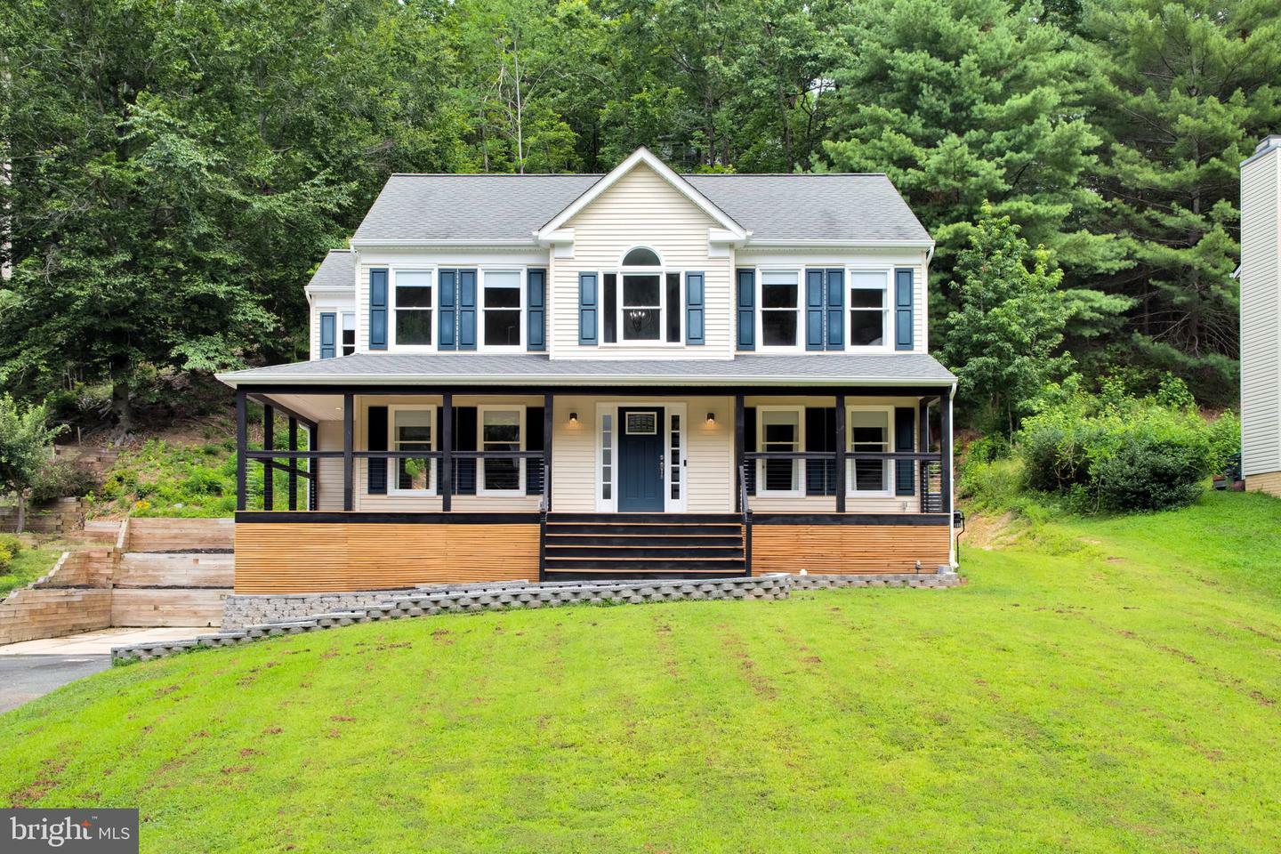 Property Photo:  2459 Harpoon Drive  VA 22554 