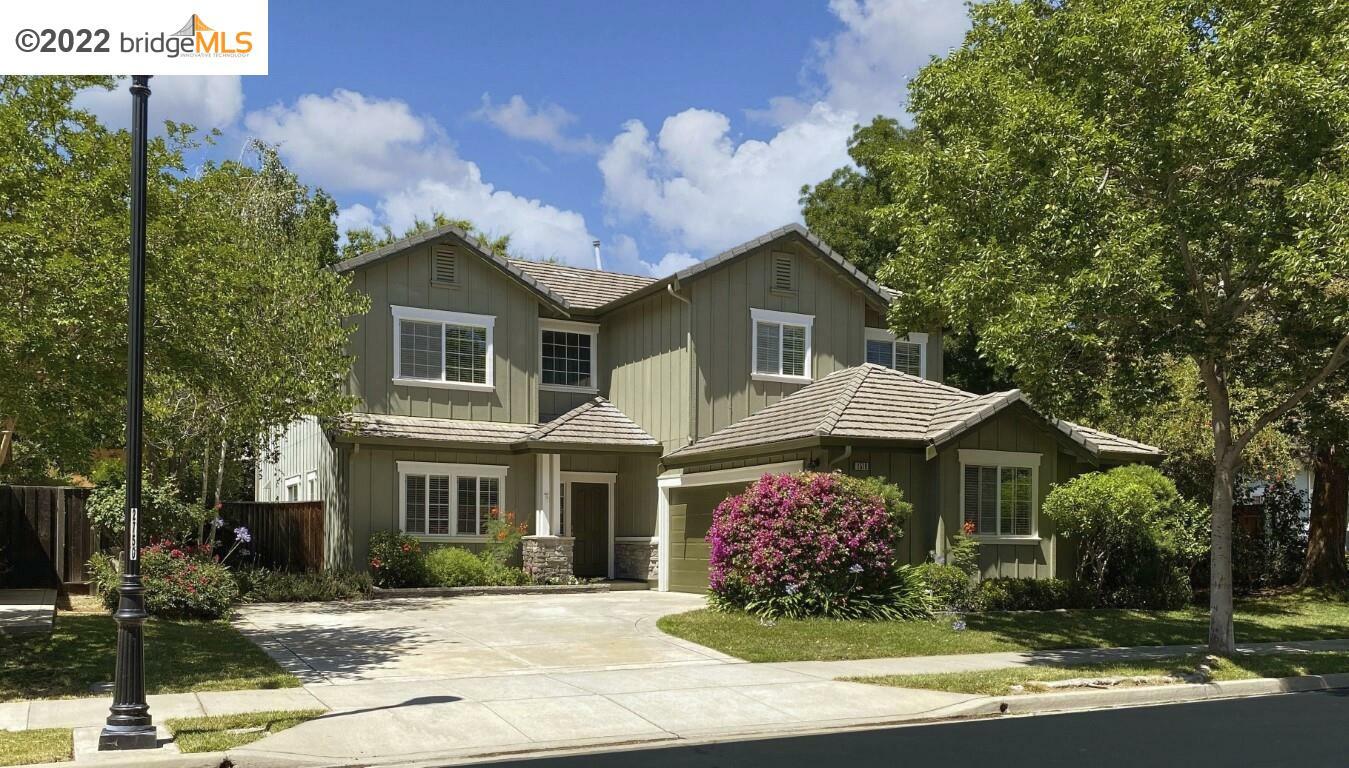 Property Photo:  1519 Buena Vista St  CA 94513 
