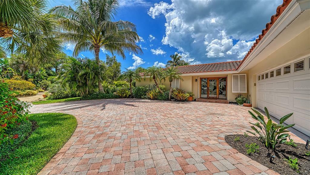 Property Photo:  5448 Azure Way  FL 34242 