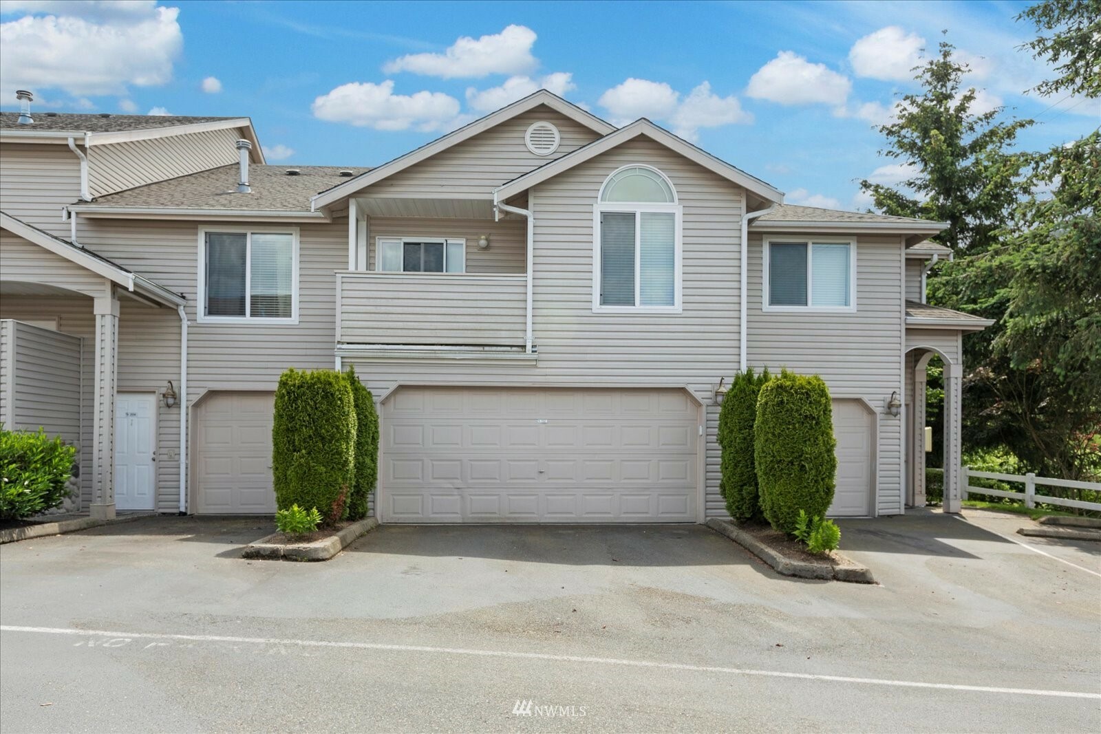 Property Photo:  8828 Meridian Place NE 102  WA 98258 