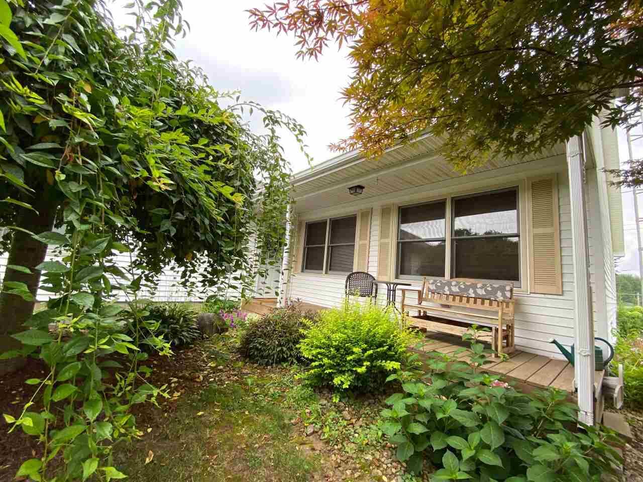 Property Photo:  626 Windsor Drive  IN 47331 