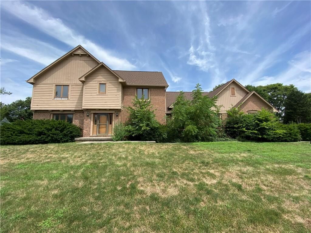 Property Photo: 5134 Briarstone Trace IN 46033