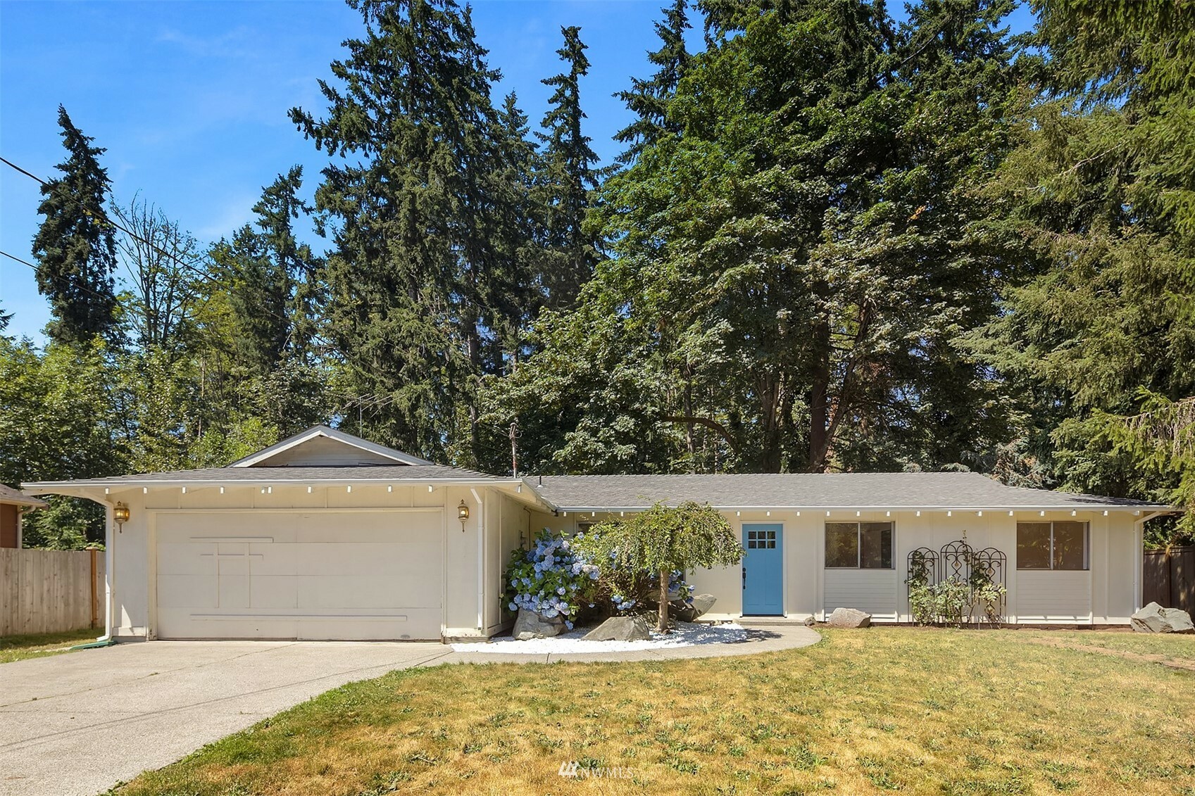 Property Photo:  14214 16th Place W  WA 98087 