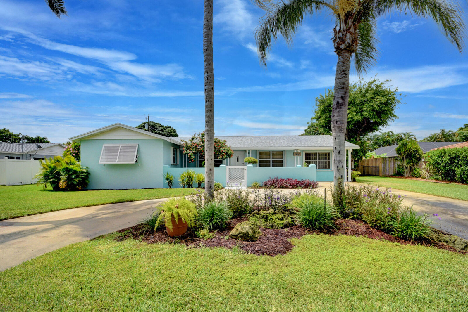 Property Photo:  1860 W Arabian Road  FL 33406 