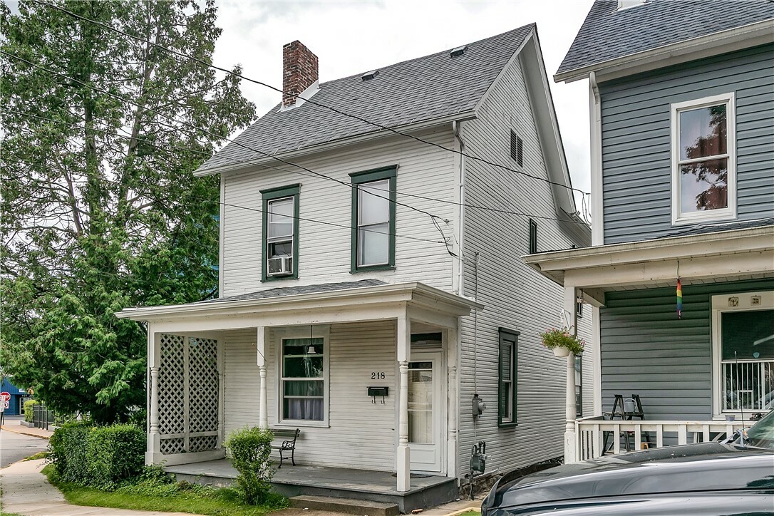 Property Photo:  218 Foster St  PA 15601 