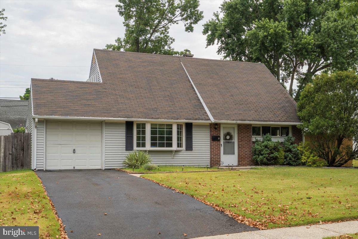 Property Photo:  32 Quill Road  PA 19057 