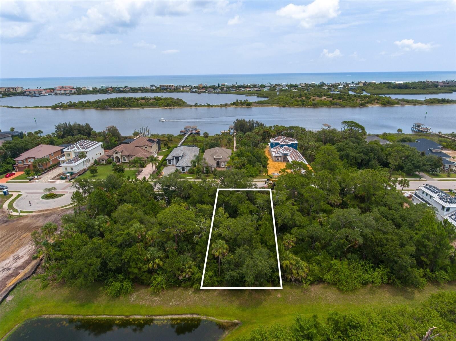 Property Photo:  246 S Riverwalk Drive  FL 32137 