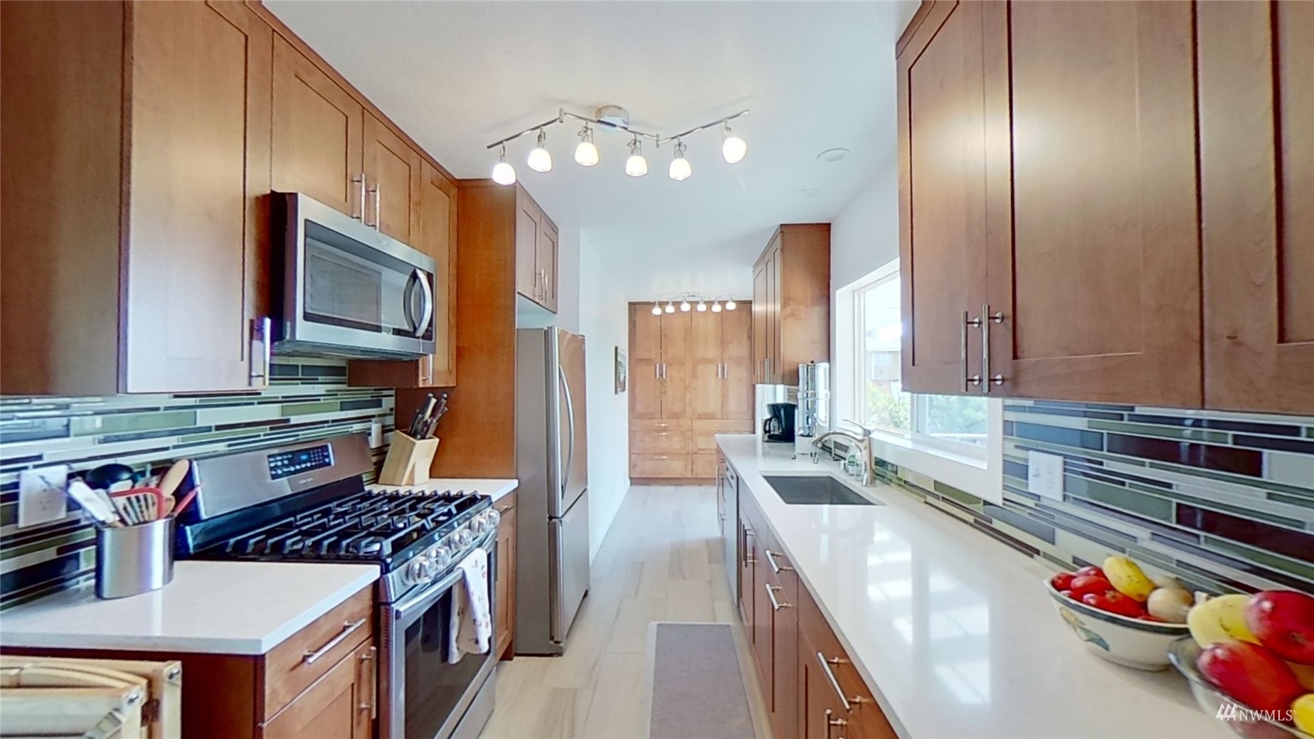 Property Photo: 2043 E 16th Street WA 98310