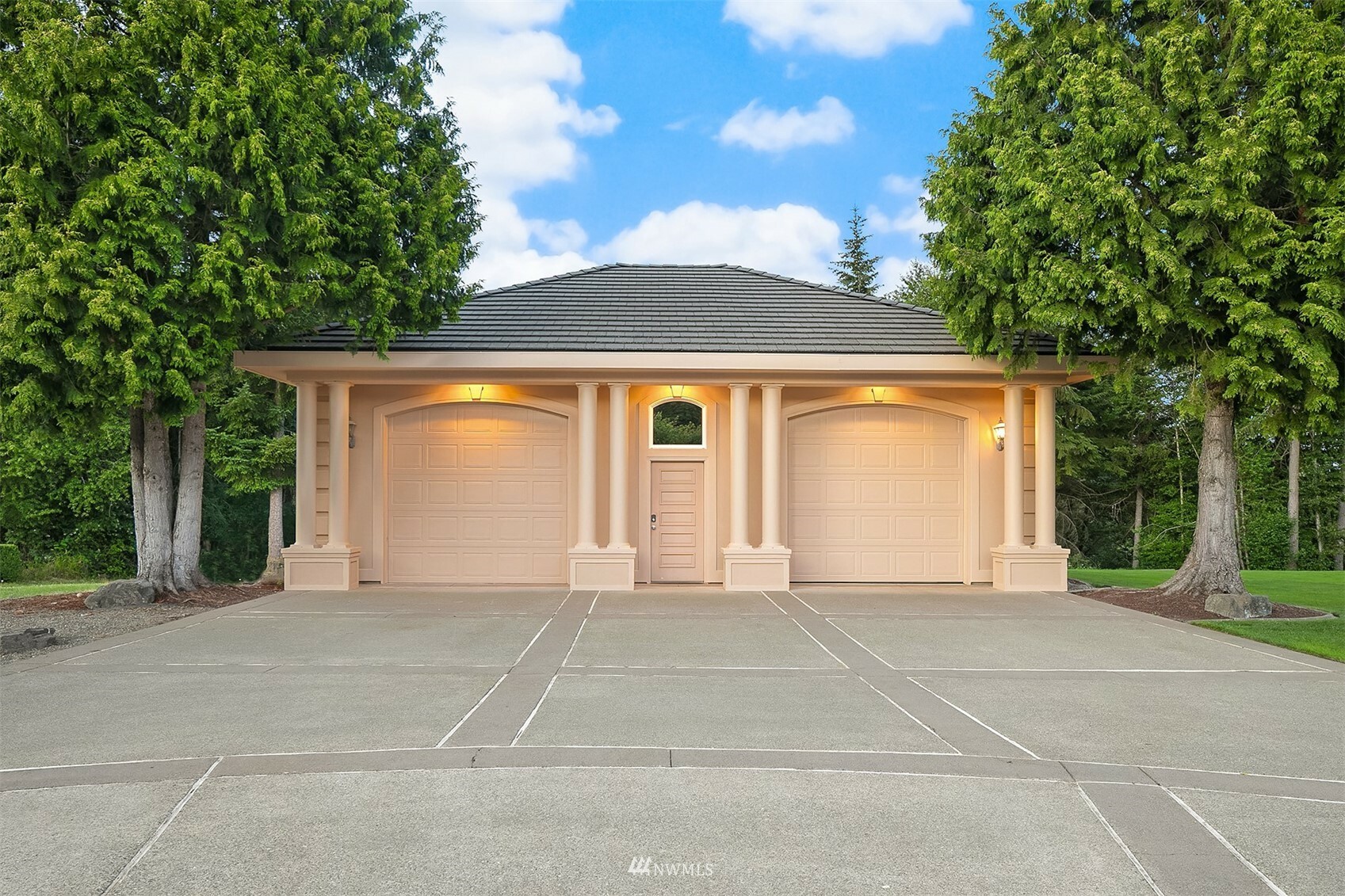 Property Photo:  20927 SE 322nd Street  WA 98092 