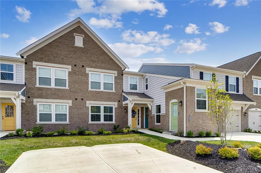Property Photo: 153 Old Pond Road OH 45066