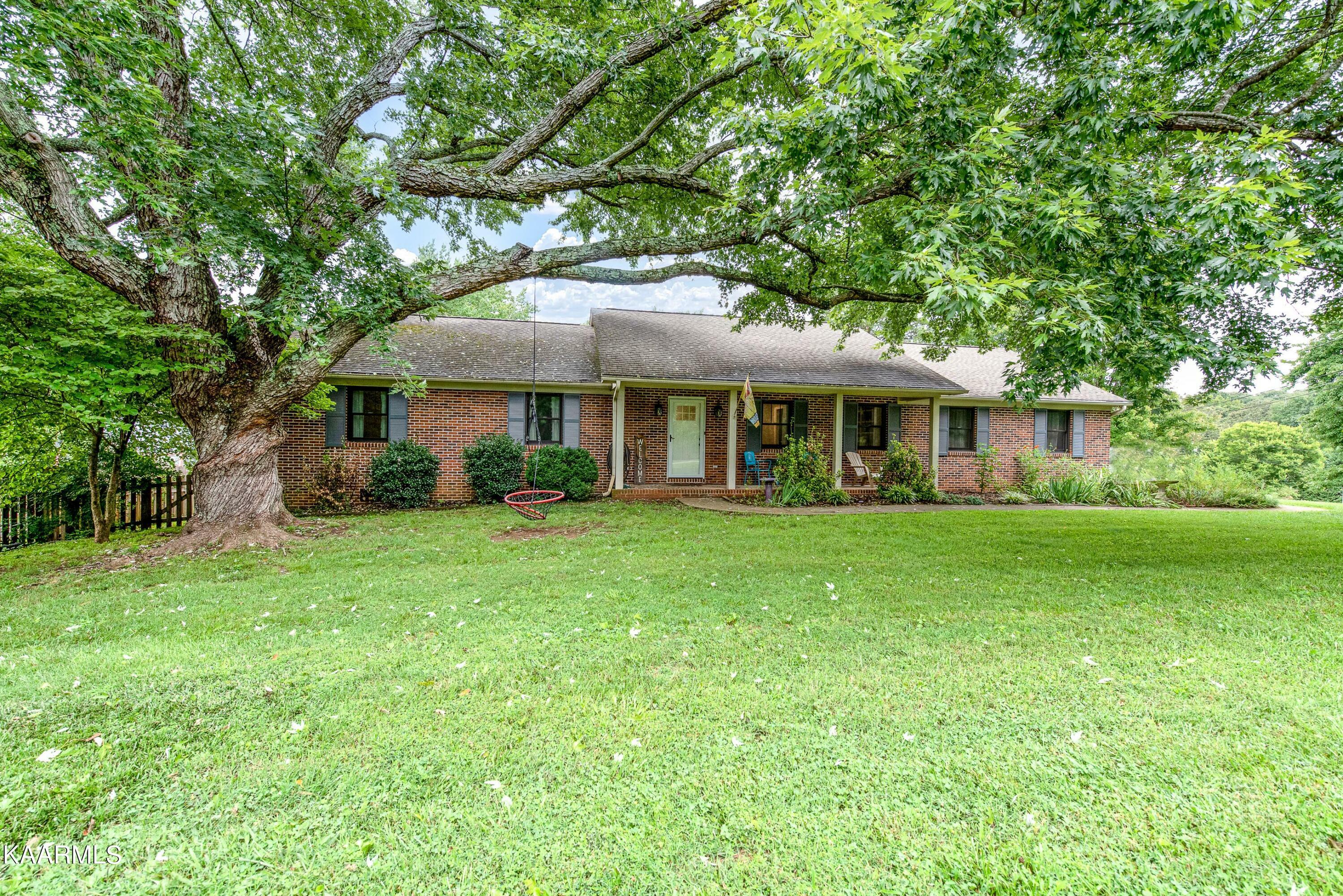 Property Photo:  1403 Farrington Drive  TN 37923 