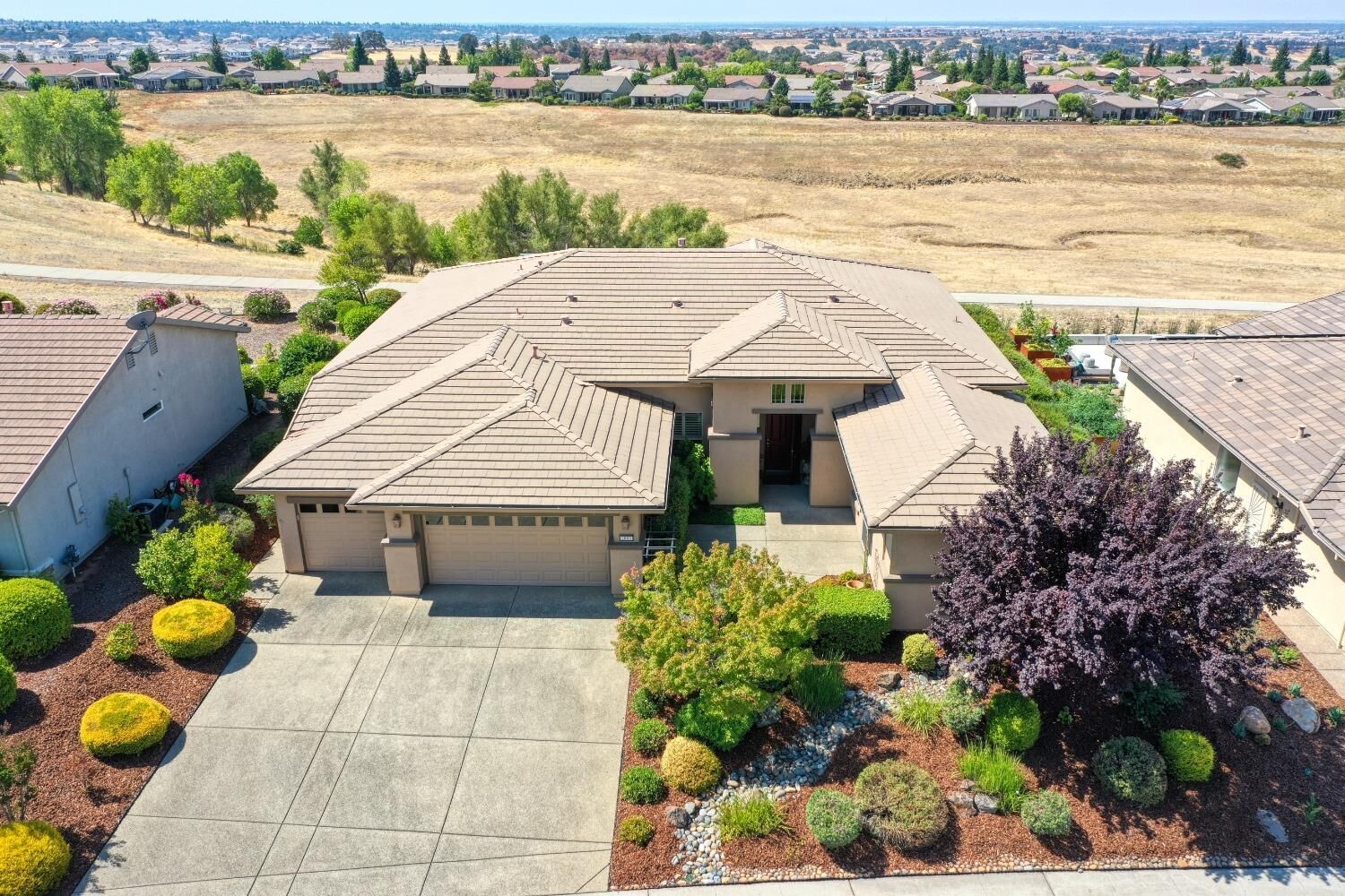 Property Photo: 2006 Grand Pheasant Lane CA 95648