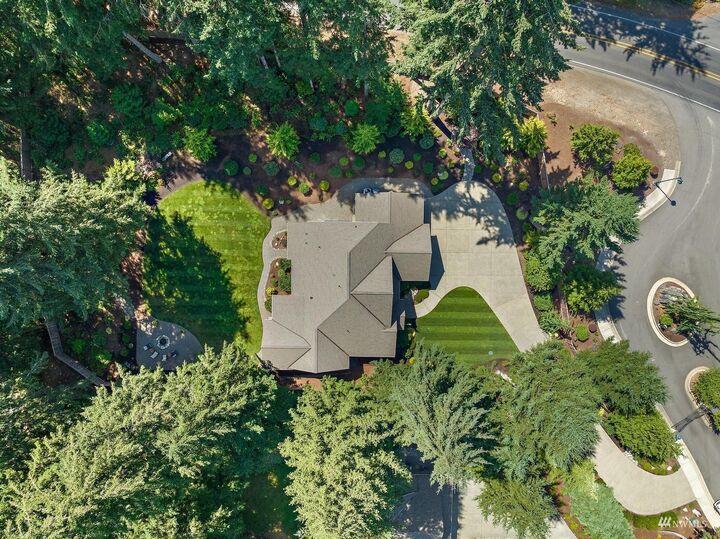 Property Photo: 915 7th Court WA 98333