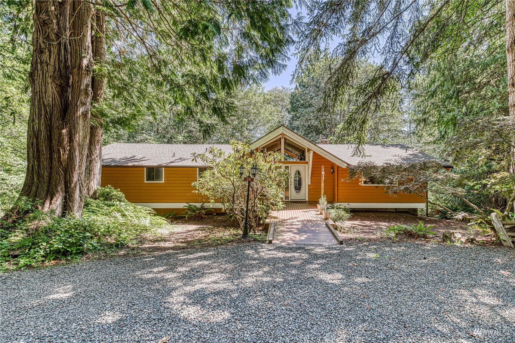 Property Photo:  230 Puget Loop  WA 98365 