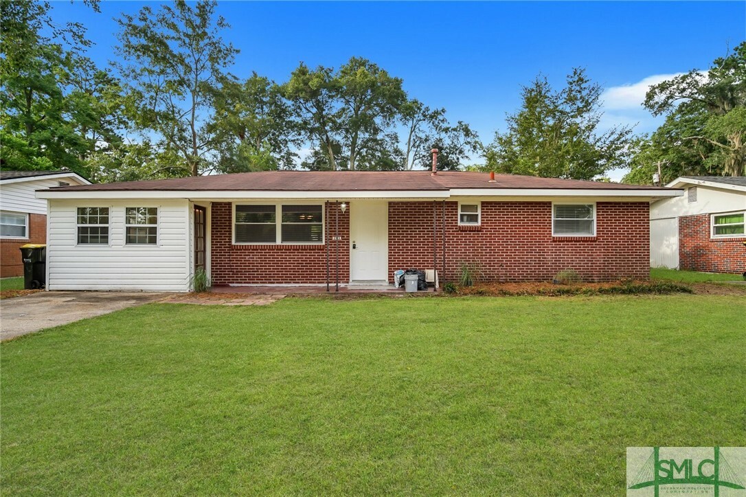 Property Photo:  203 W Welwood Drive  GA 31419 